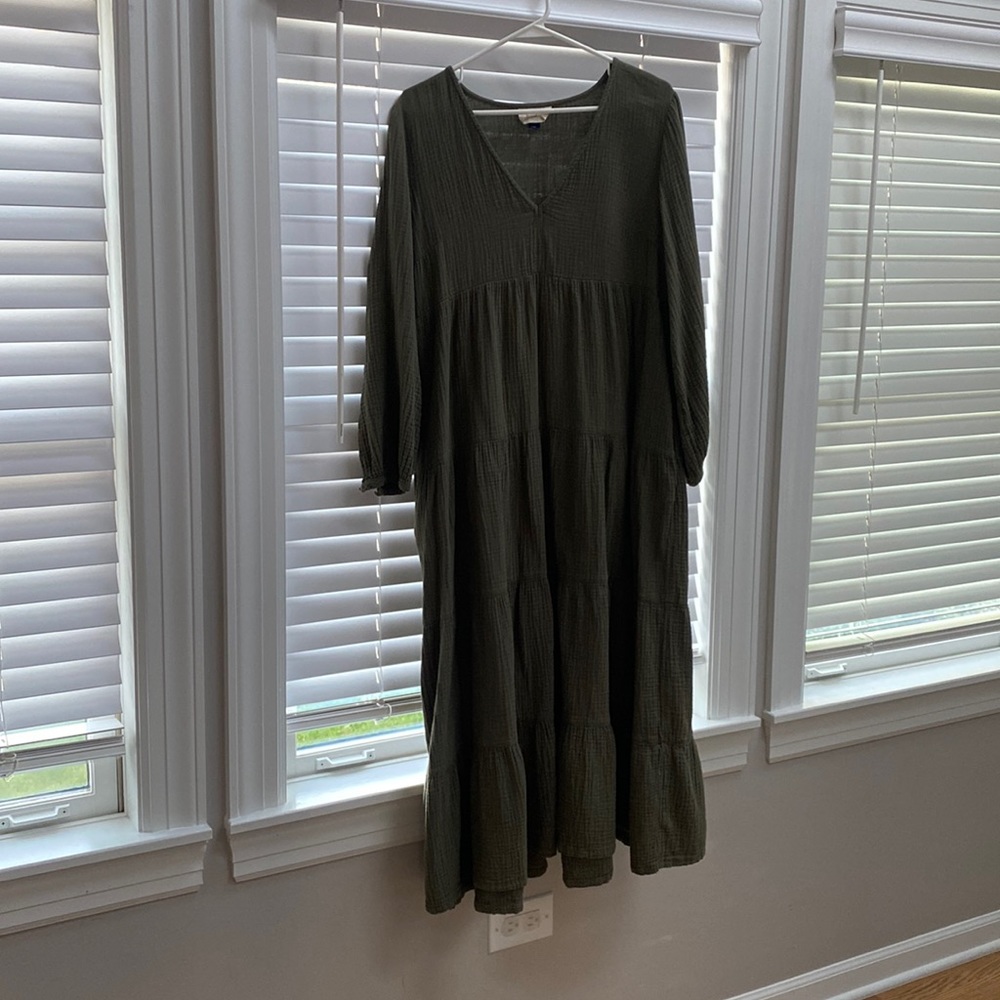 Green universal threads gauze dress. Long sleeve.